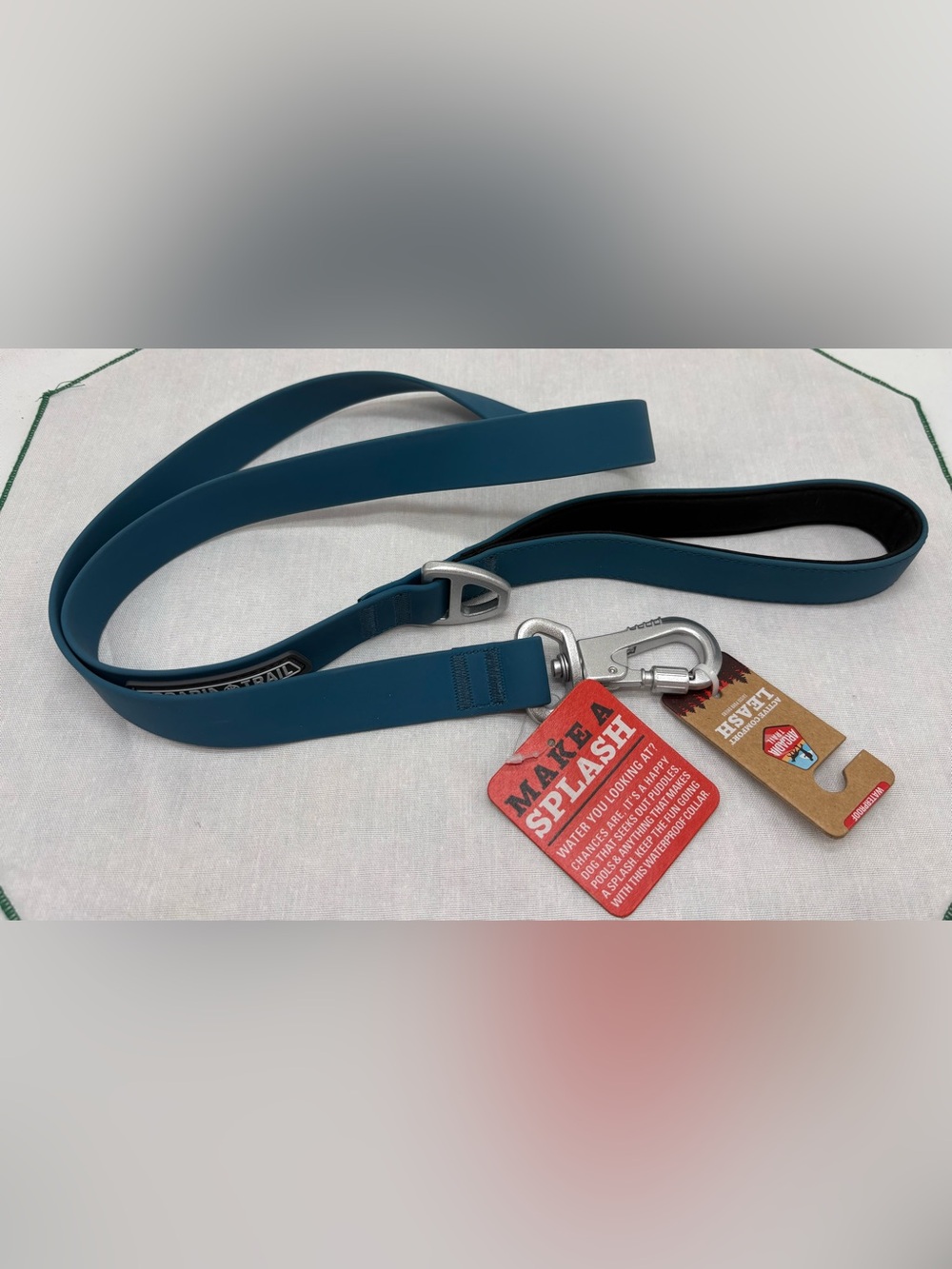 Arcadia Trail 4ft Waterproof Active Comfort Dog Leash Teal NWT